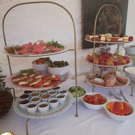 Schloss Hotel 3*