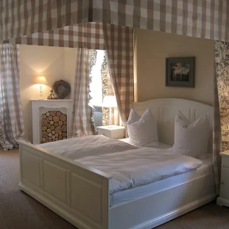 Schloss Otel 3*