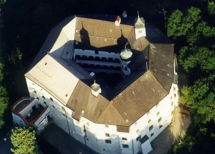 ホテル Schloss
